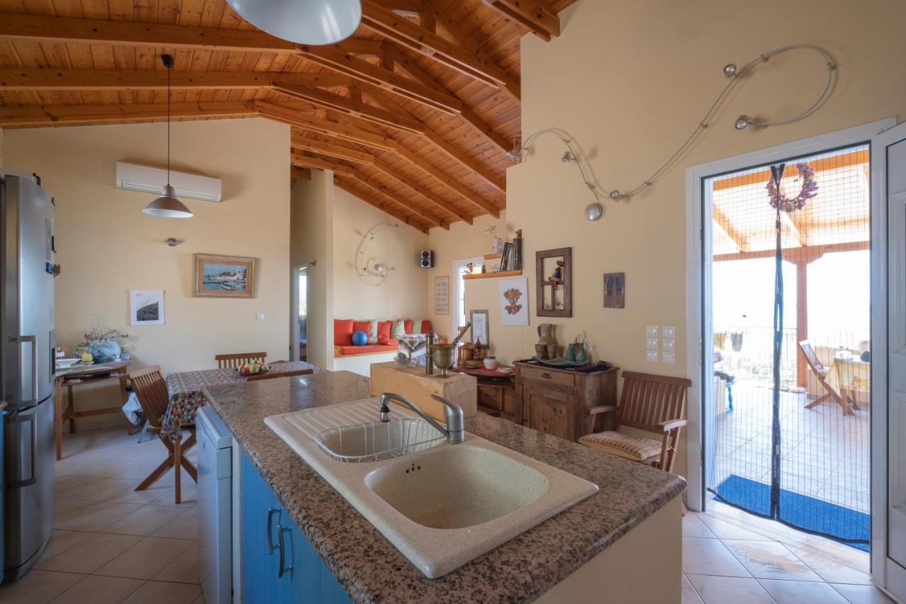 Balcony Of Argolis Gulf Villa Толон Екстериор снимка