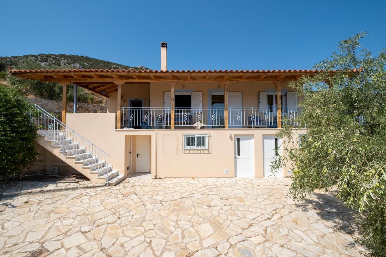 Balcony Of Argolis Gulf Villa Толон Екстериор снимка